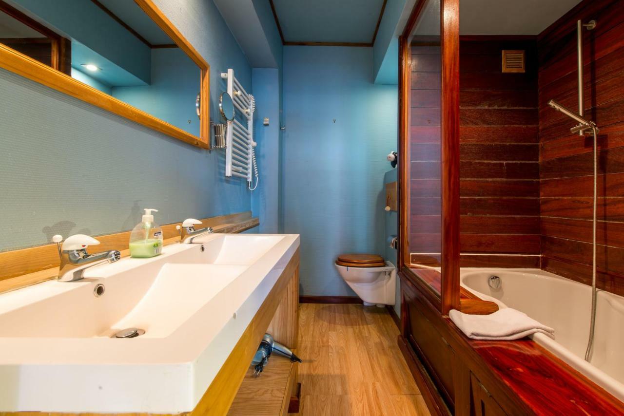 Cornerhouse Level Ten By Romy&Travis บรูจส์ ภายนอก รูปภาพ